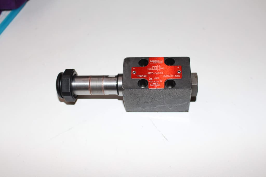 Distributeur hydraulique NG4