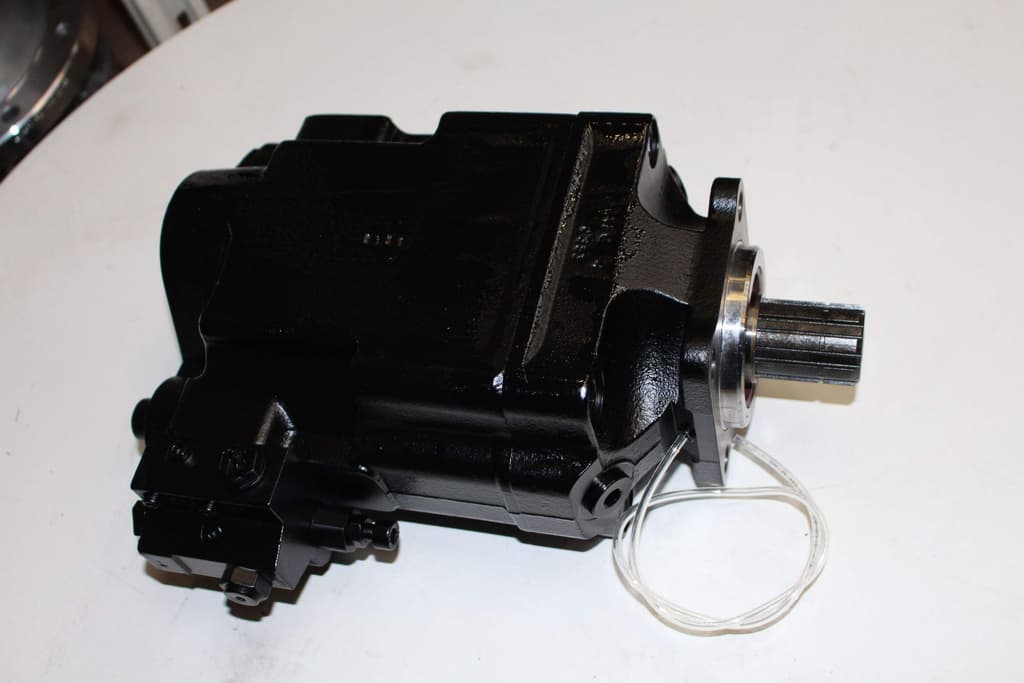 Pompe à pistons circuit ouvert TXV 75